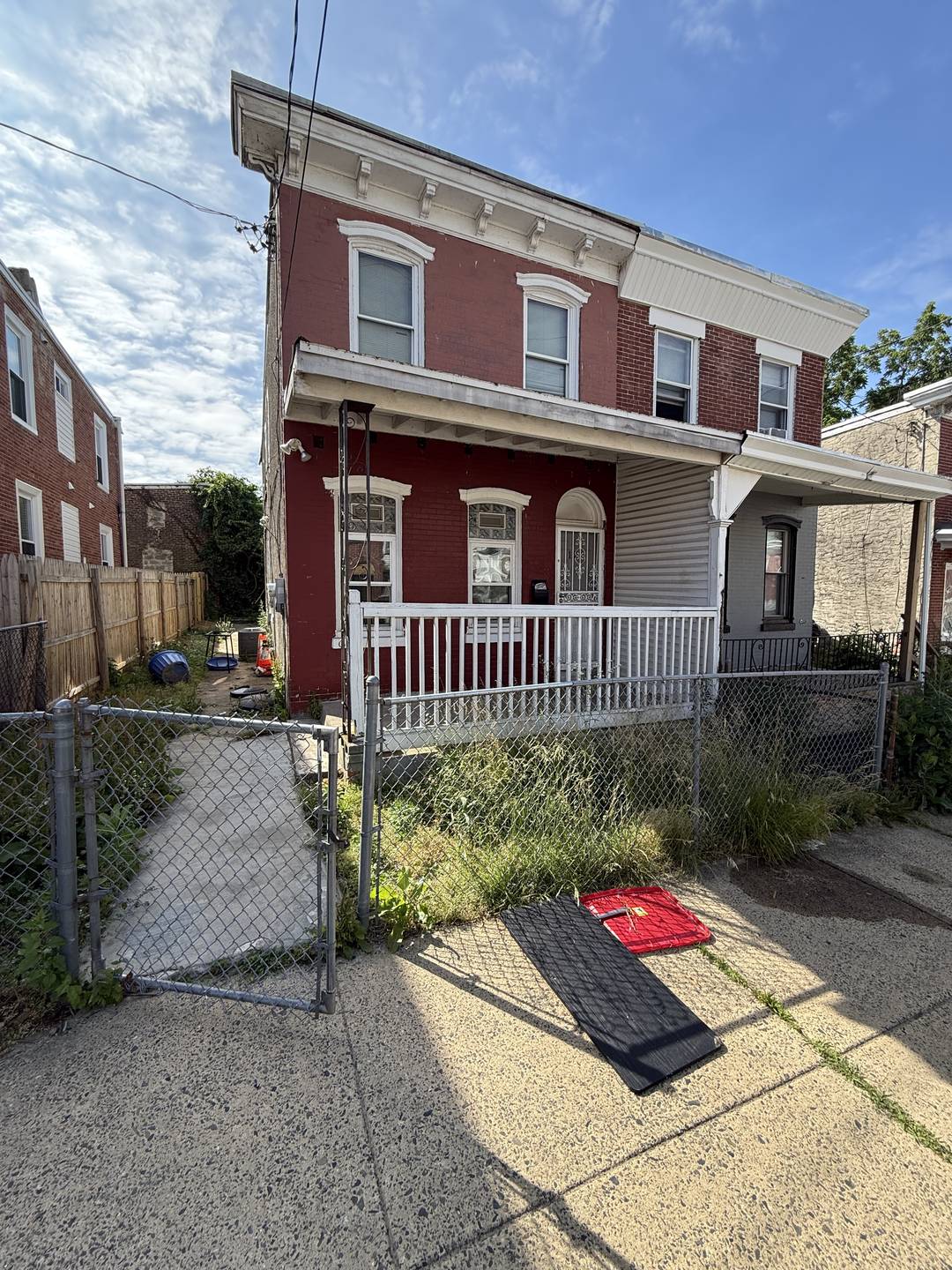 A Philadelphia row home Vivid Properties bought as-is
